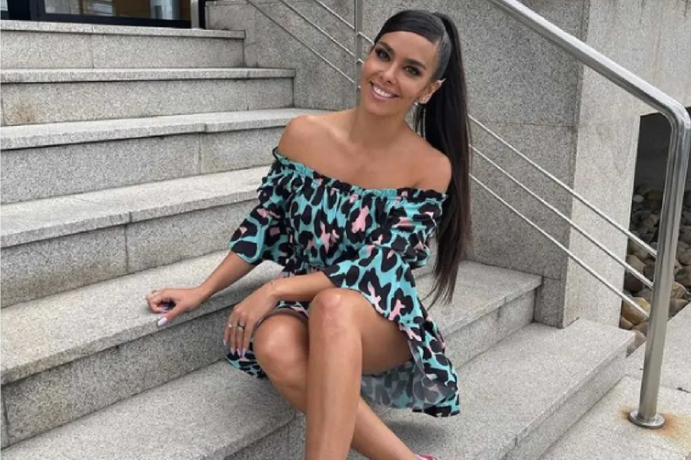 Cristina Pedroche posó con su escote más pronunciado y no le dio miedo modelar de esta manera