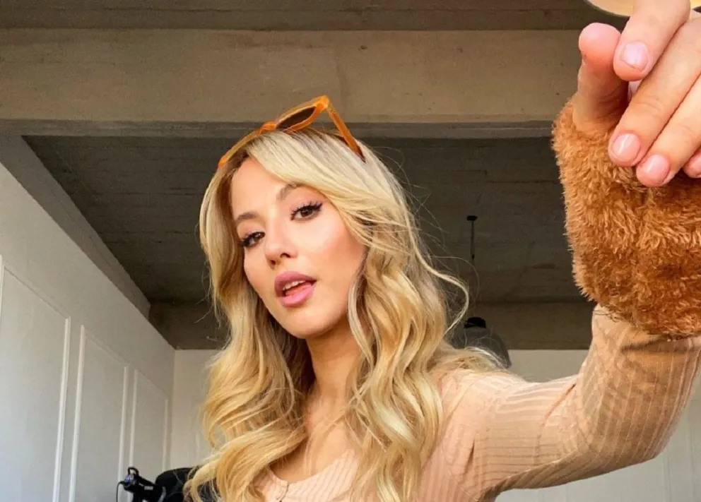 Flor Vigna despertó suspiros con un osado look y un llamativo baile