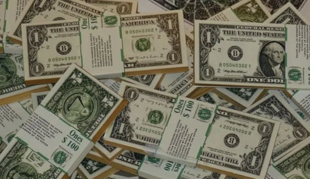Dólar. Fuente: (Twitter)
