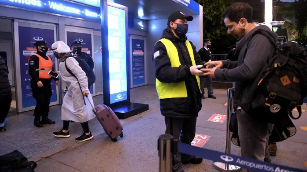 ¿Circulación comunitaria en Argentina? Detectaron dos casos nuevos de la variante Delta de COVID-19