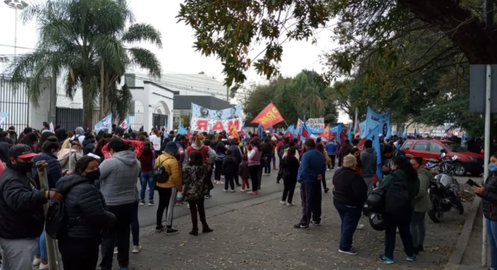 Manifestantes. Fuente: (Twitter)