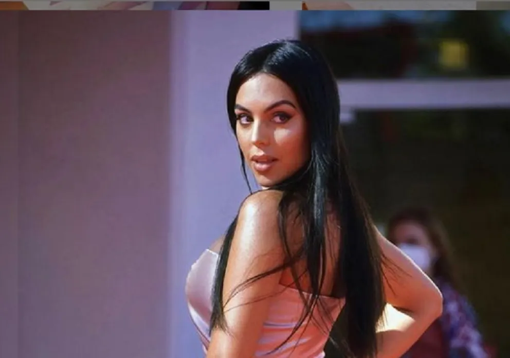 Georgina Rodríguez recibe un costoso regalo por parte de un hombres misterioso y así lo disfruta