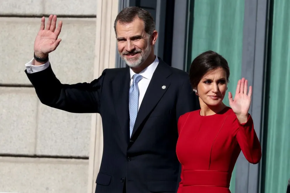 La Reina Letizia no se resistió e hizo este amoroso acto en público junto al Rey Felipe