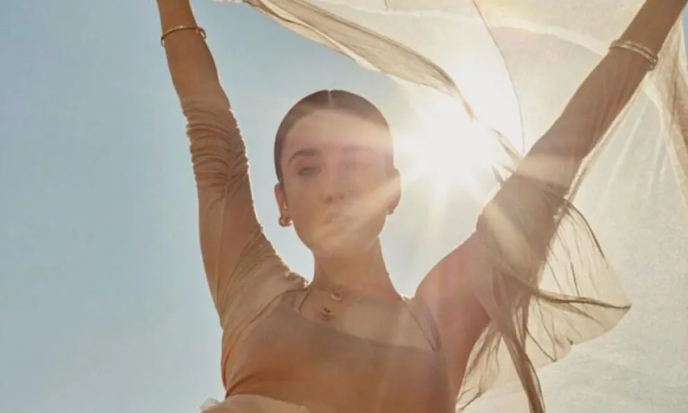 María Pedraza nos enamoró al modelar al estilo hada, tienes que verla