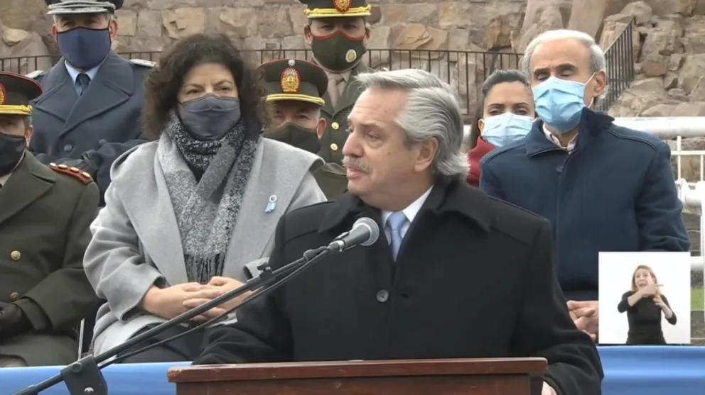 Alberto Fernández realizó una increíble promesa ante la figura de Martín Miguel de Güemes