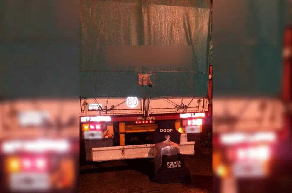 Salteño fue interceptado cuando transportaba tomates y “algo más”