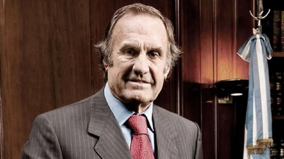 Se agravó el estado de salud de Carlos Reutemann y volvió a terapia intensiva