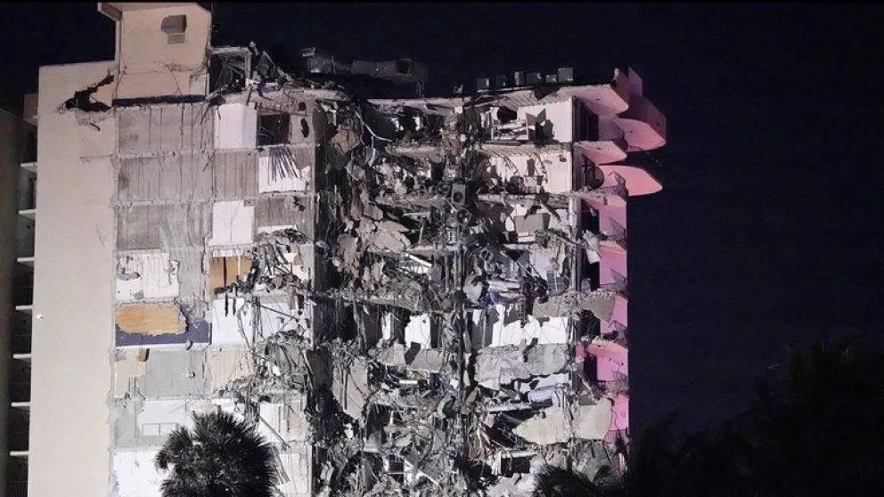 Se derrumbó un edificio: al menos un muerto y varios heridos