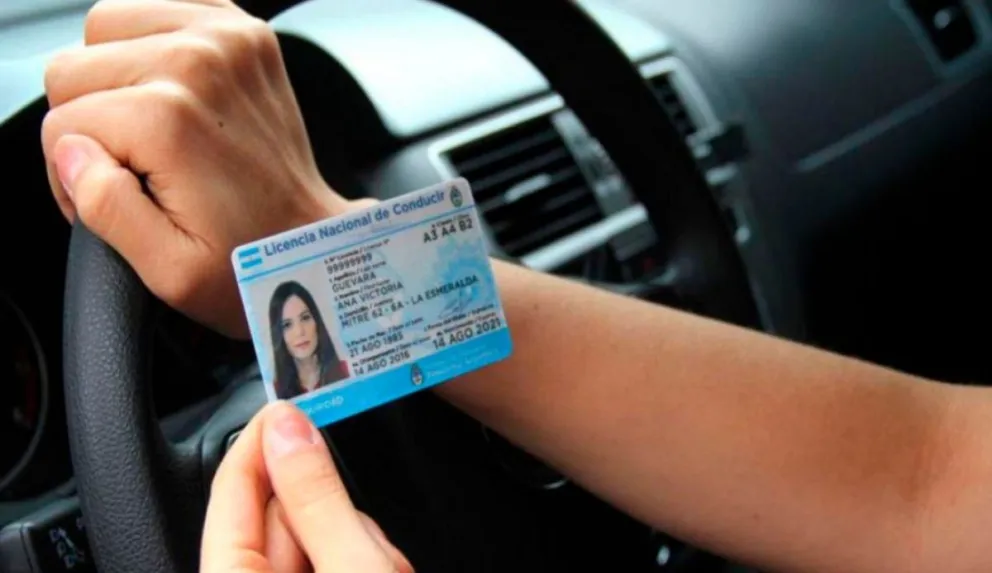 Salteños recibirán llamadas: si tenés la licencia de conducir próxima a vencer en Salta podrás renovarla rápidamente