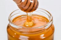 ¡Ni se te ocurra comprar! ANMAT prohibió la venta de una conocida miel en todo el país