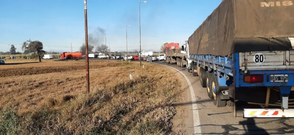 |URGENTE| Tensión en la Ruta 9/34: desocupados cortan el camino por una causa justa