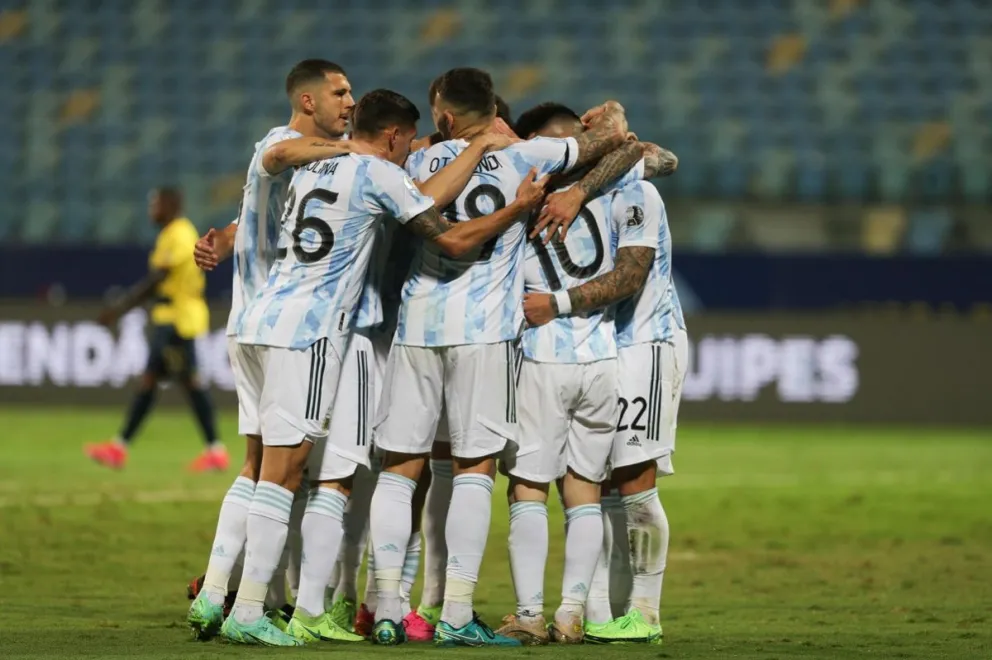 ¡A semifinales! En una noche soñada, la Selección Argentina, marcó 3 goles y ahora va por Colombia
