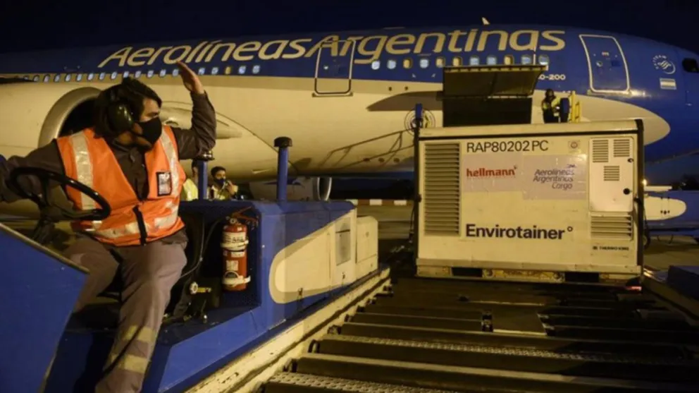 Arribaron al país 768.000 dosis de la vacuna Sinopharm