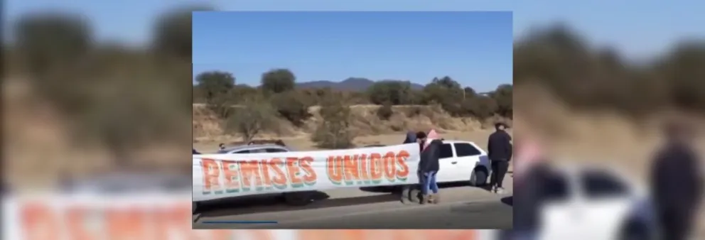 |URGENTE| Remiseros truchos bloquean el acceso a Salta ¿Qué reclaman?