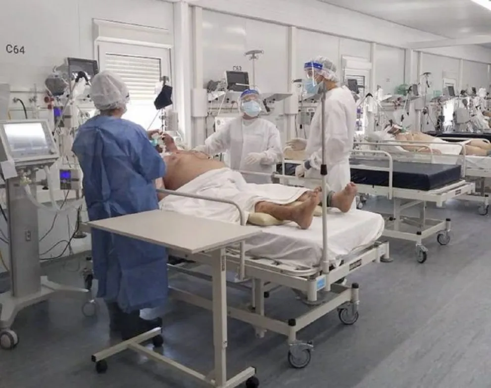 Coronavirus en Argentina: baja levemente la cantidad de pacientes internados en terapia