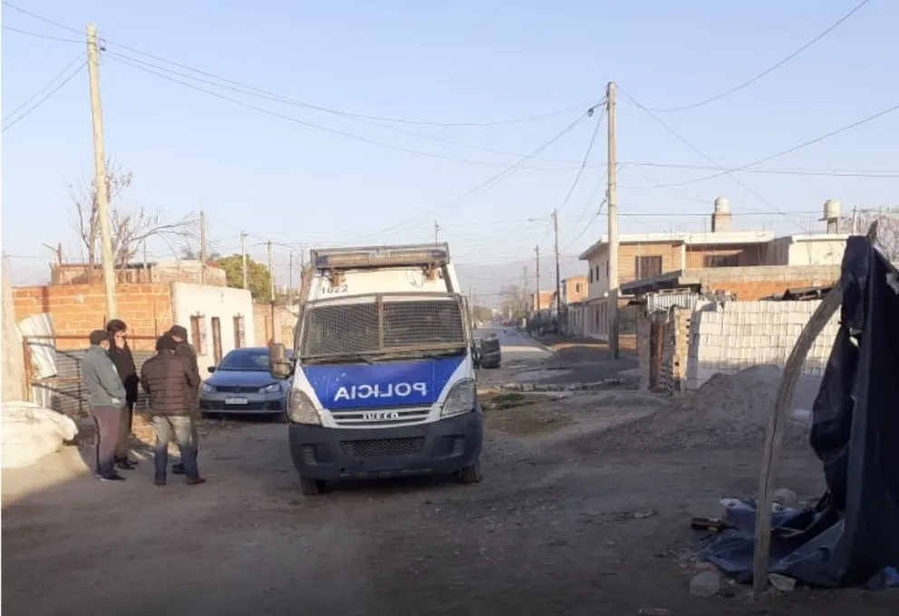Durante un allanamiento en el Bajo detuvieron a una mujer con una gran cantidad de dosis de cocaína