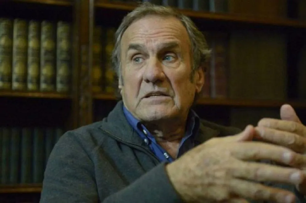 Carlos Reutemann ya tiene reemplazante en el senado: ¿De quién se trata?