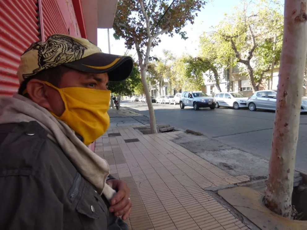 Día de furia en Salta: trapito le destrozó el auto una mujer que no quiso pagarle