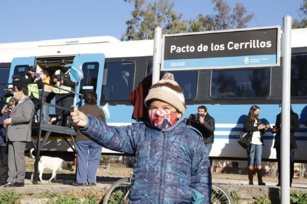 Tren Urbano: tras su inauguración, analizan ampliar destinos y frecuencias