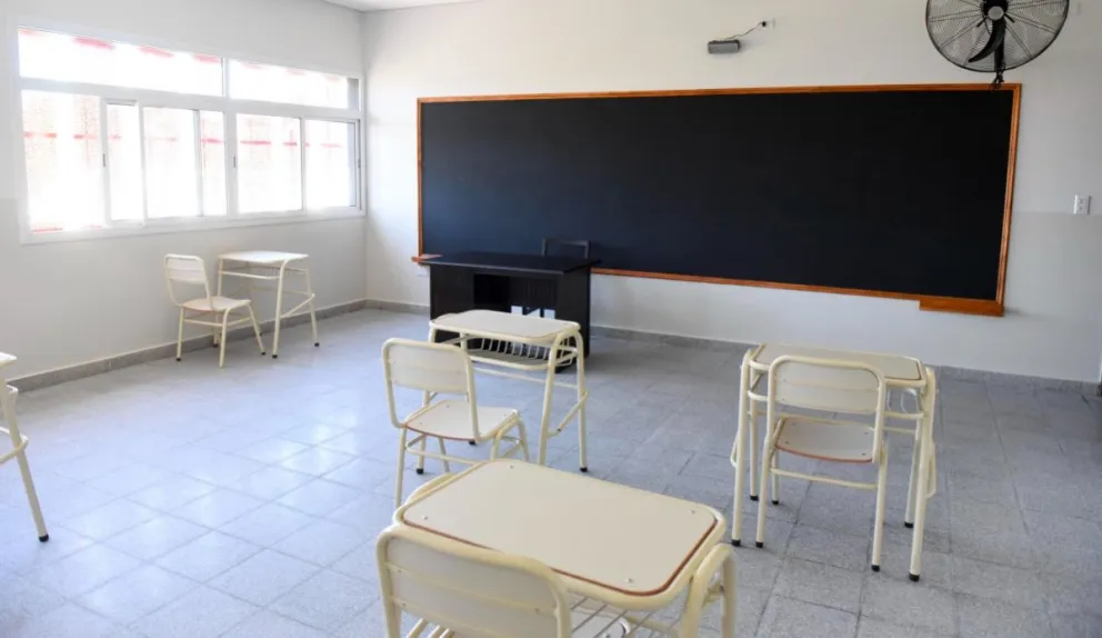 Aula vacía. Fuente: (Twitter)