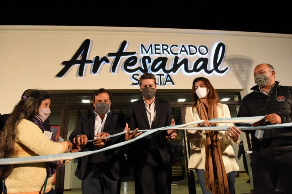El Mercado Artesanal vuelve a abrir sus puertas totalmente renovado