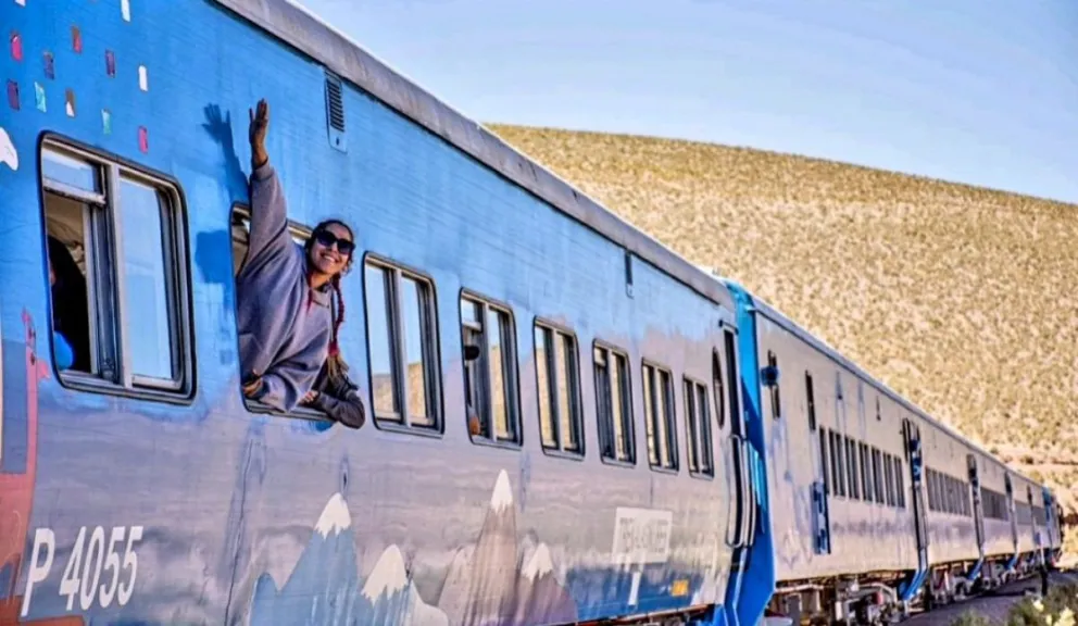 Tren a las nubes. Fuente: (Twitter)