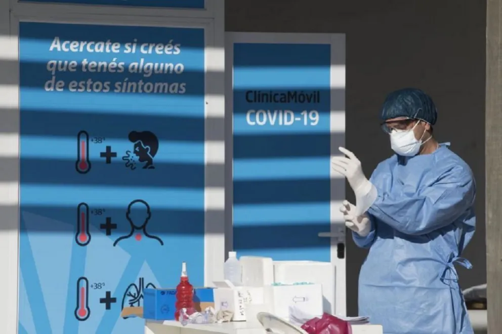 Bajan los casos de coronavirus en Argentina pero las muertes no ceden