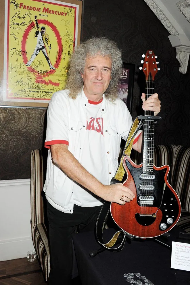 Bryan May cumple 74 años, entre los recuerdos de Queen y Freddy Mercury.