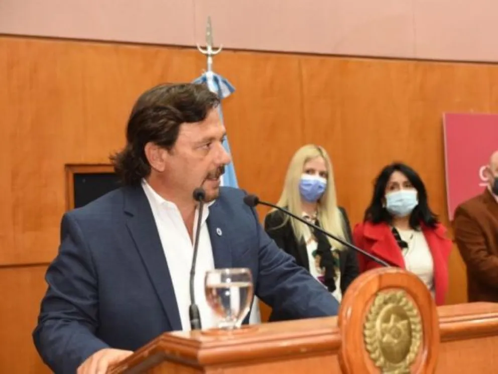 Sáenz: “Salta es pionera en una ley integral para niños con cáncer”